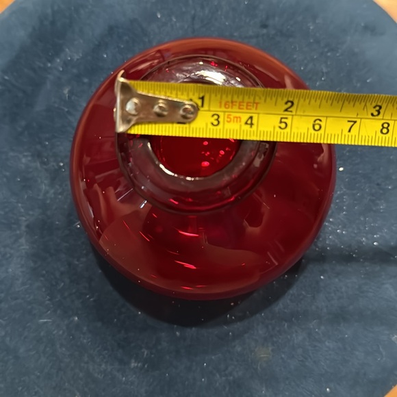Gorgeous Vintage Ruby Red Glass BlownVases (Set of 2).Measurements in pictures. - Picture 11 of 13
